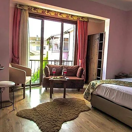 Beyaz Otel