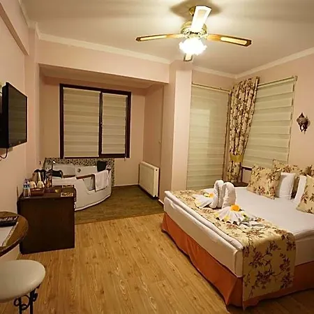Beyaz Otel